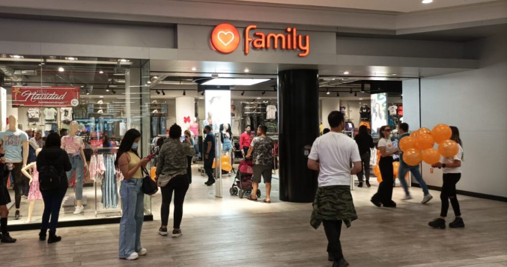 Tienda comercial física de Family Shop